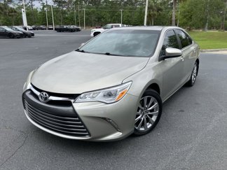 Used 2016 Toyota Camry XLE image 1