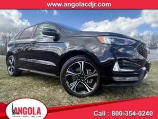 Used 2022 Ford Edge ST image 1