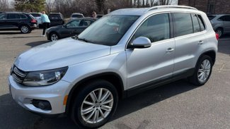 Used 2012 Volkswagen Tiguan SE image 1