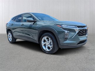 Used 2025 Chevrolet Trax LS w/ LS Convenience Package image 1