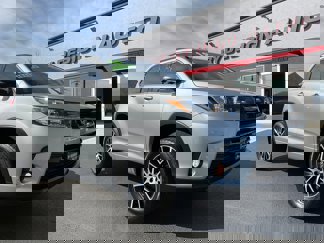 Used 2018 Toyota Highlander SE image 1