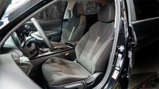 Used 2023 Hyundai Elantra SEL w/ Cargo Package image 1