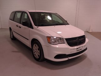 Used 2015 Dodge Grand Caravan American Value Package w/ UConnect Hands-Free Group image 1