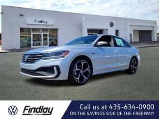 Used 2021 Volkswagen Passat 2.0T R-Line image 1