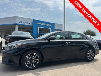 Used 2023 Kia Forte LXS w/ LXS Technology Package image 1