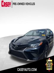 Used 2018 Toyota Camry SE image 1