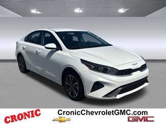 Used 2024 Kia Forte LXS image 1