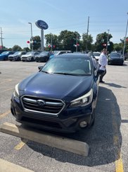 Used 2018 Subaru Outback 2.5i Limited image 1