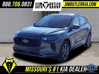 Used 2023 Ford Escape ST-Line image 1