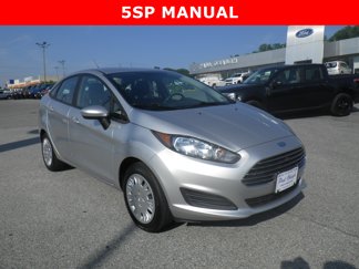 Used 2015 Ford Fiesta S image 1