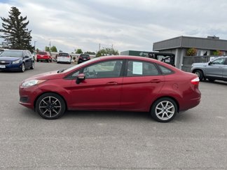 Used 2015 Ford Fiesta SE image 1
