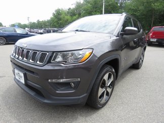 Used 2017 Jeep Compass Latitude w/ Popular Equipment Group image 1