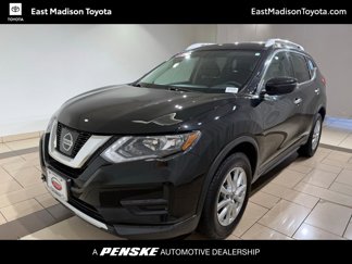 Used 2017 Nissan Rogue SV image 1