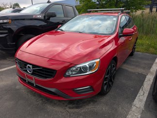 Used 2018 Volvo V60 T5 Dynamic image 1