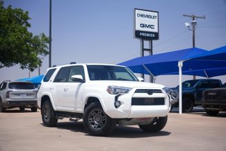 Used 2020 Toyota 4Runner SR5 Premium image 1