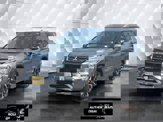 Used 2022 Mitsubishi Outlander SEL image 1
