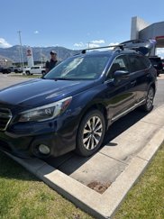 Used 2018 Subaru Outback 3.6R Touring image 1