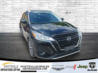 Used 2024 Nissan Kicks SV image 1