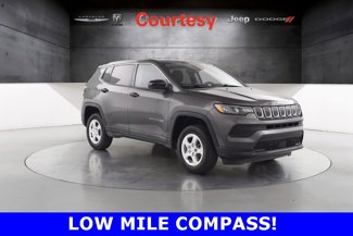 Used 2022 Jeep Compass Sport image 1