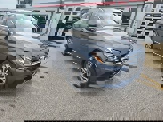 Used 2016 Mercedes-Benz C 300 4MATIC Sedan image 1