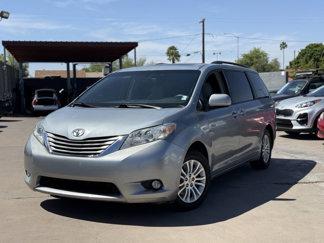 Used 2011 Toyota Sienna XLE image 1