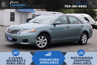 Used 2010 Toyota Camry LE image 1