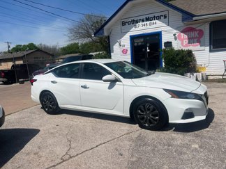 Used 2022 Nissan Altima 2.5 S image 1