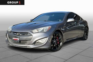 Used 2014 Hyundai Genesis 3.8 image 1