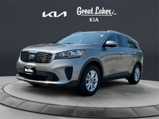 Used 2019 Kia Sorento LX w/ LX Convenience Package image 1