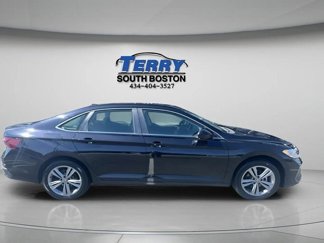Used 2024 Volkswagen Jetta SE image 1