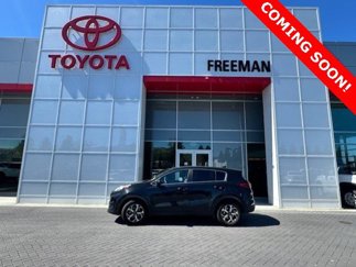 Used 2022 Kia Sportage LX image 1
