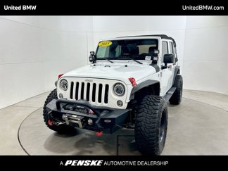 Used 2015 Jeep Wrangler Unlimited Sahara w/ Connectivity Group image 1
