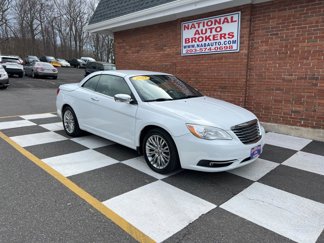 Used 2012 Chrysler 200 Limited image 1