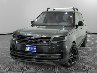 Used 2023 Land Rover Range Rover Long Wheelbase SE image 1
