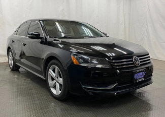 Used 2013 Volkswagen Passat 2.5 SE image 1