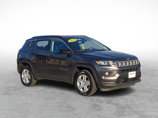 Used 2022 Jeep Compass Latitude image 1