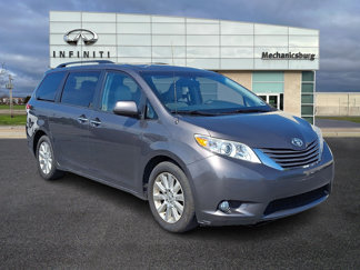 Used 2013 Toyota Sienna XLE image 1