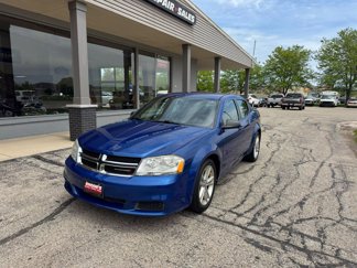Used 2013 Dodge Avenger SE image 1