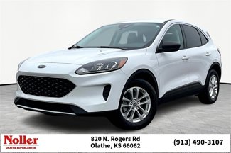 Used 2022 Ford Escape SE image 1
