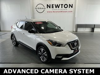 Used 2020 Nissan Kicks SR image 1