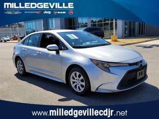 Used 2022 Toyota Corolla LE image 1