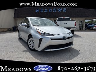 Used 2021 Toyota Prius LE image 1