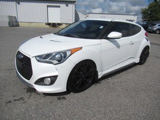 Used 2015 Hyundai Veloster Turbo R-Spec image 1