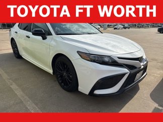 Used 2021 Toyota Camry SE image 1