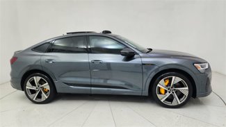 Used 2022 Audi e-tron Prestige w/ Prestige Package image 1