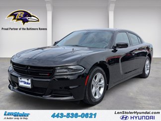 Used 2019 Dodge Charger SXT image 1