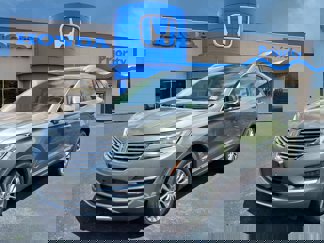 Used 2016 Lincoln MKC Reserve image 1