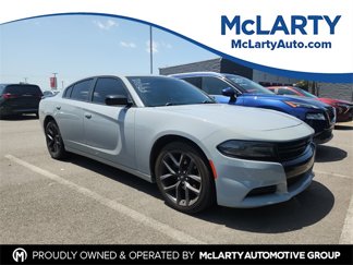 Used 2020 Dodge Charger SXT w/ Blacktop Package image 1