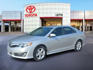 Used 2013 Toyota Camry SE image 1