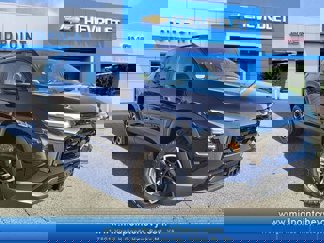 New 2025 Chevrolet Equinox ACTIV w/ Convenience Package III image 1